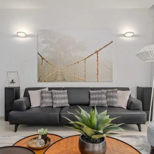 בית מרוהט בעזרת יבוא מסין לבית פרטי