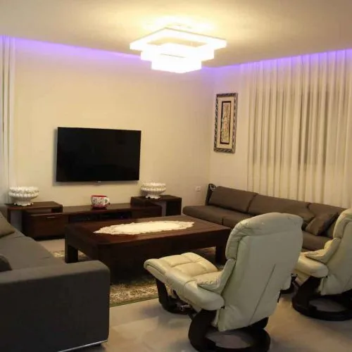 תמונה של ריהוט לבית המיובא מסין בעזרת חברת דיפרנט