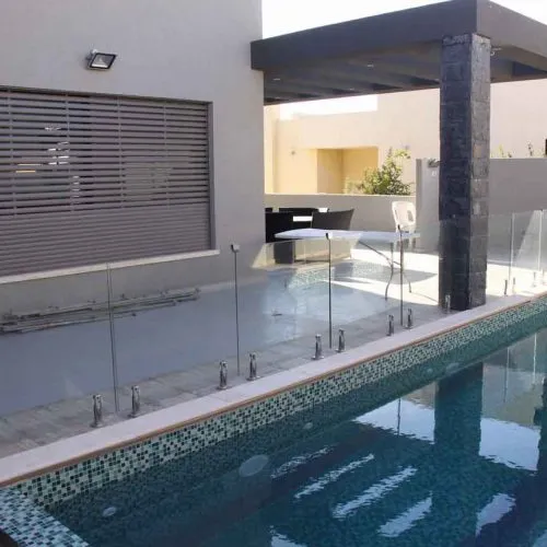 בית עם מוצרים מיובאים מסין